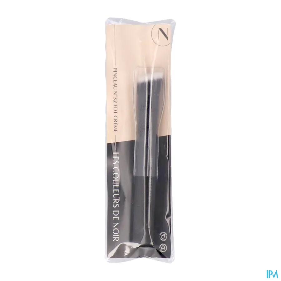 packshot van Les Couleurs De Noir Poeder Fdt N3 Borstel